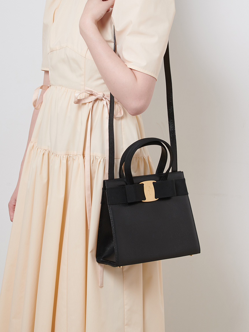 Salvatore Ferragamoヴァラ型押リザード2wayショルダー(ヴィンテージ