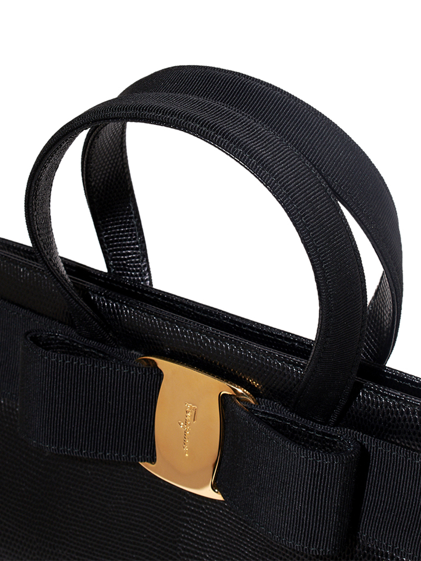 Salvatore Ferragamoヴァラ型押リザード2wayショルダー(ヴィンテージ
