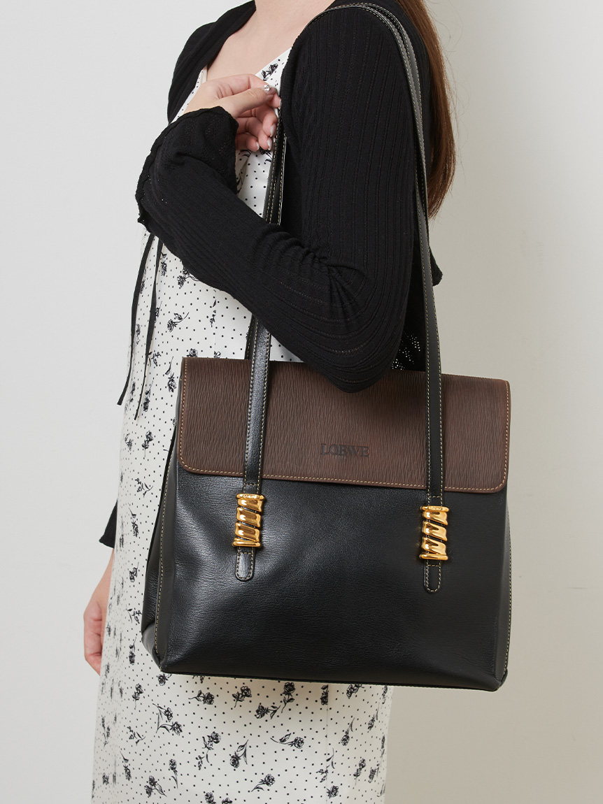 LOEWEベラスケスフラップショルダー(ヴィンテージ商品（VINTAGE ITEM