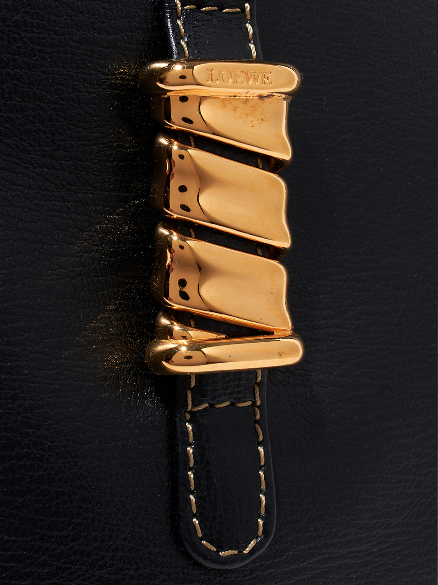 LOEWEベラスケスフラップショルダー(ヴィンテージ商品（VINTAGE ITEM