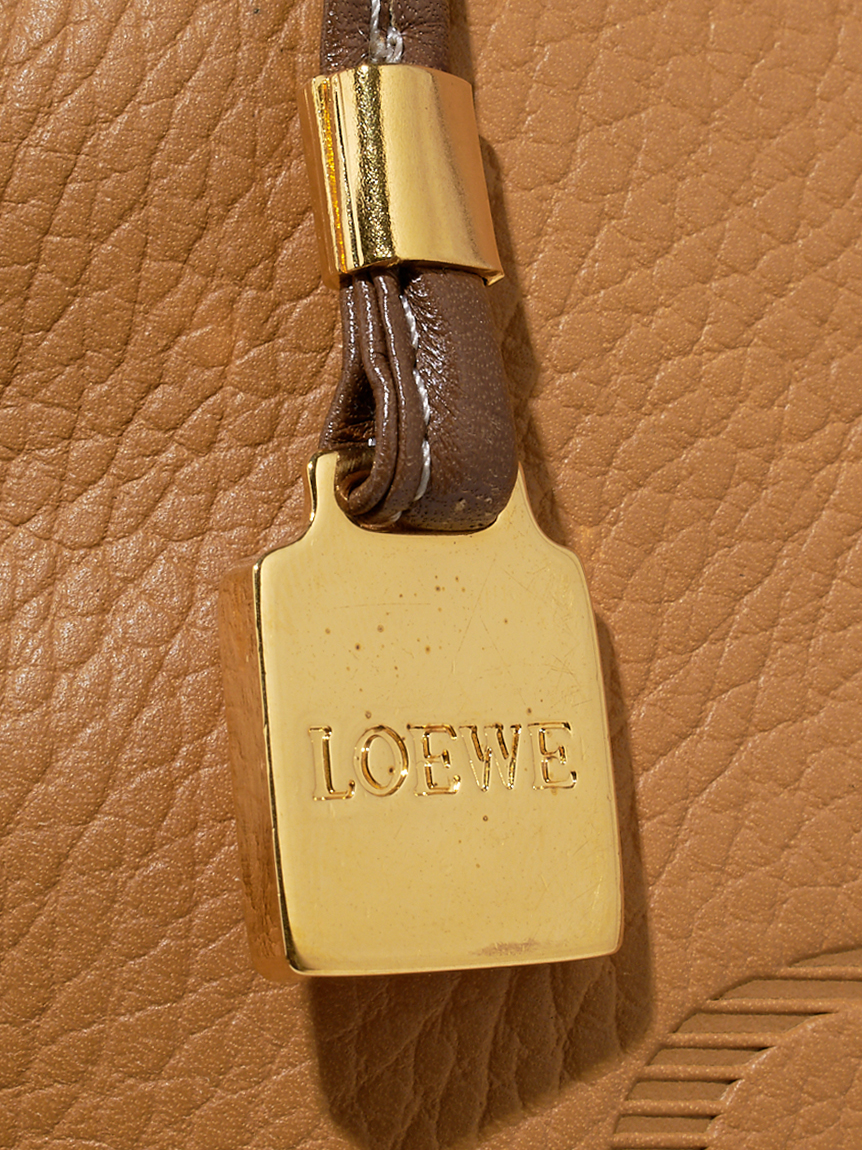 LOEWEアナグラム巾着ショルダー(ヴィンテージ商品（VINTAGE ITEM