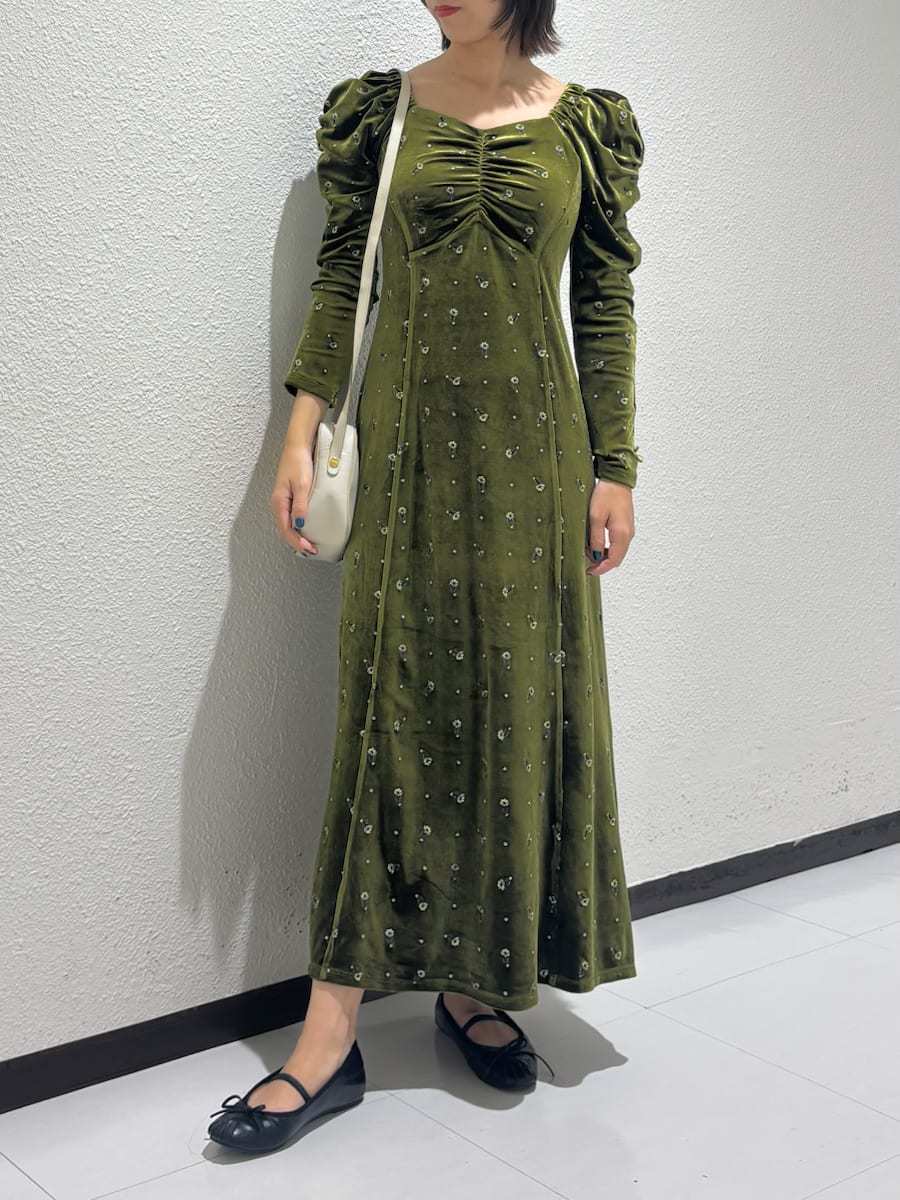 エンブロイダリーベロアワンピース(マキシ・ロングワンピース