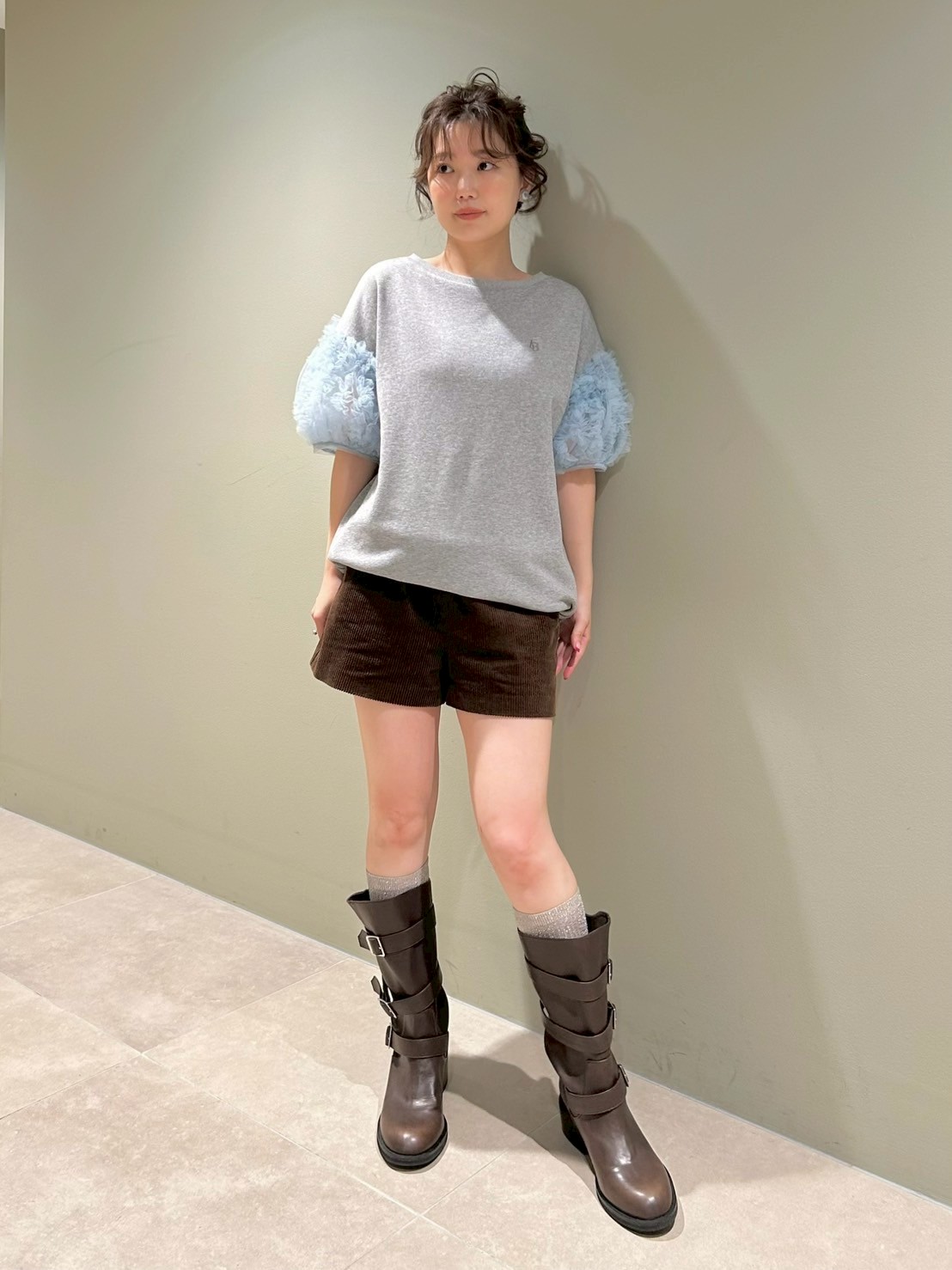 オフィシャル・MASHアプリ限定】ミニフリルスウェットワンピース(ミニ