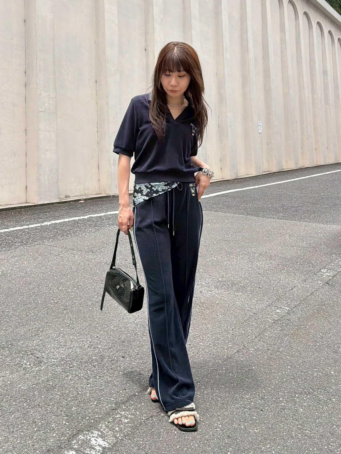 LILY BROWN ブラックパンツ LILY BROWN×ANNA SUI】サイドラインパイルパンツ(ロングパンツ
