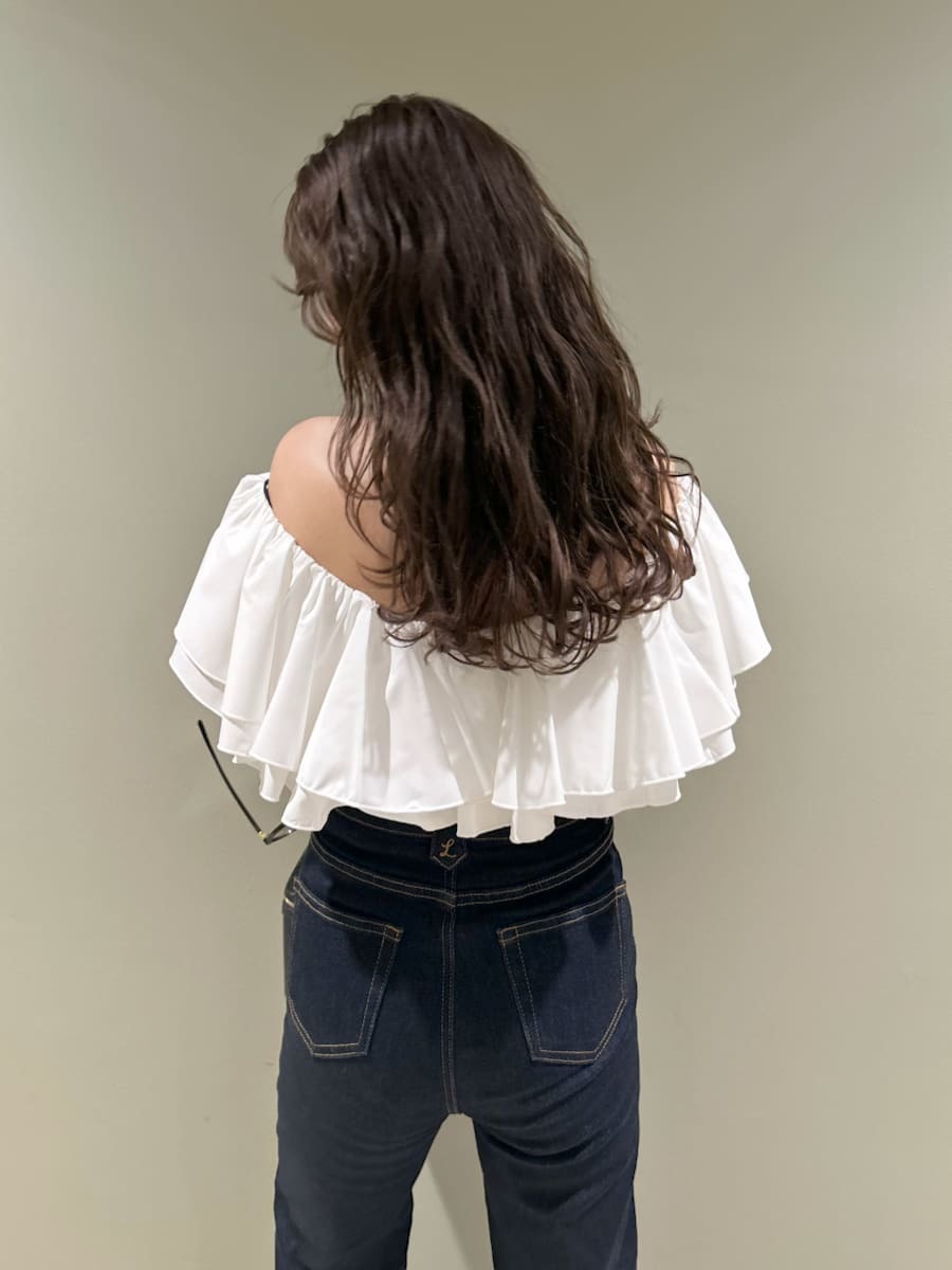 デコルテフリルカットトップス(Tシャツ・カットソー)｜トップス｜LILY