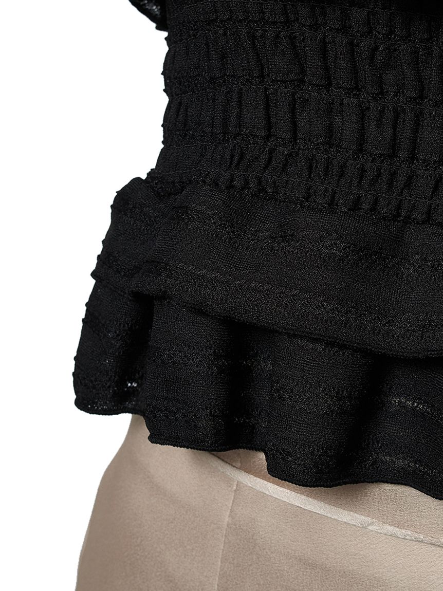 新品未使用【LILY BROWN】ブラック シャーリングトップス　ブラック シャーリングフリルトップス(Tシャツ・カットソー)｜トップス