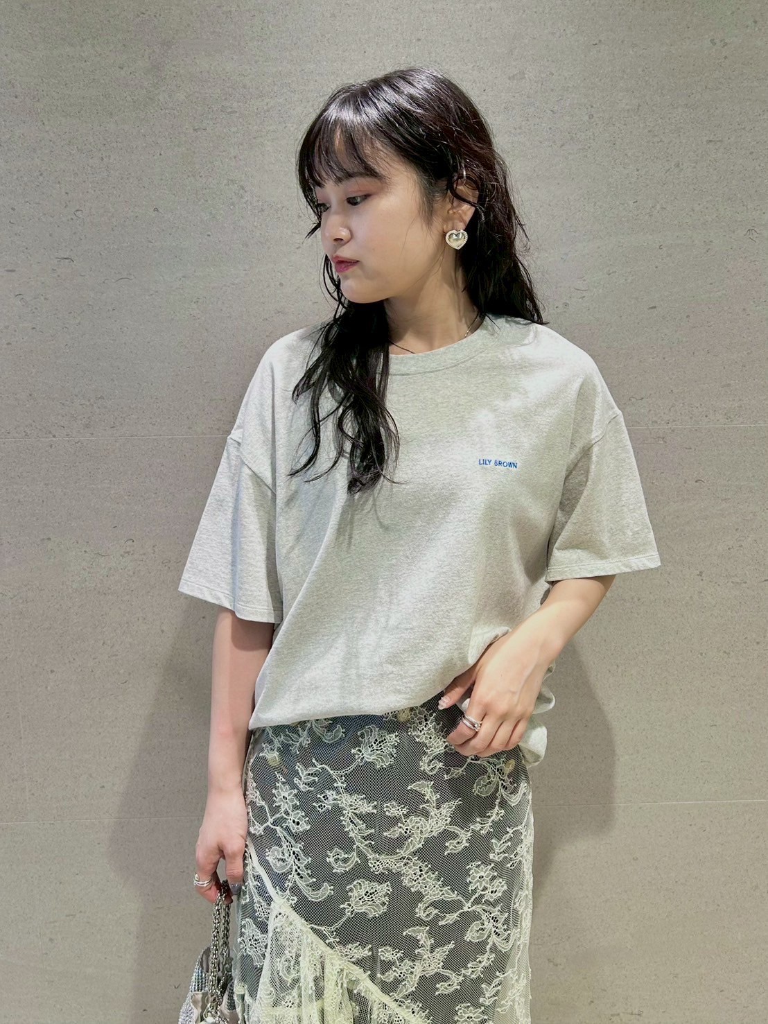 プルオーバー半袖 Lサイズ +5㎝ リバティ・ライラック アイボリー バックプリントオーバーTシャツ(Tシャツ・カットソー)|トップス