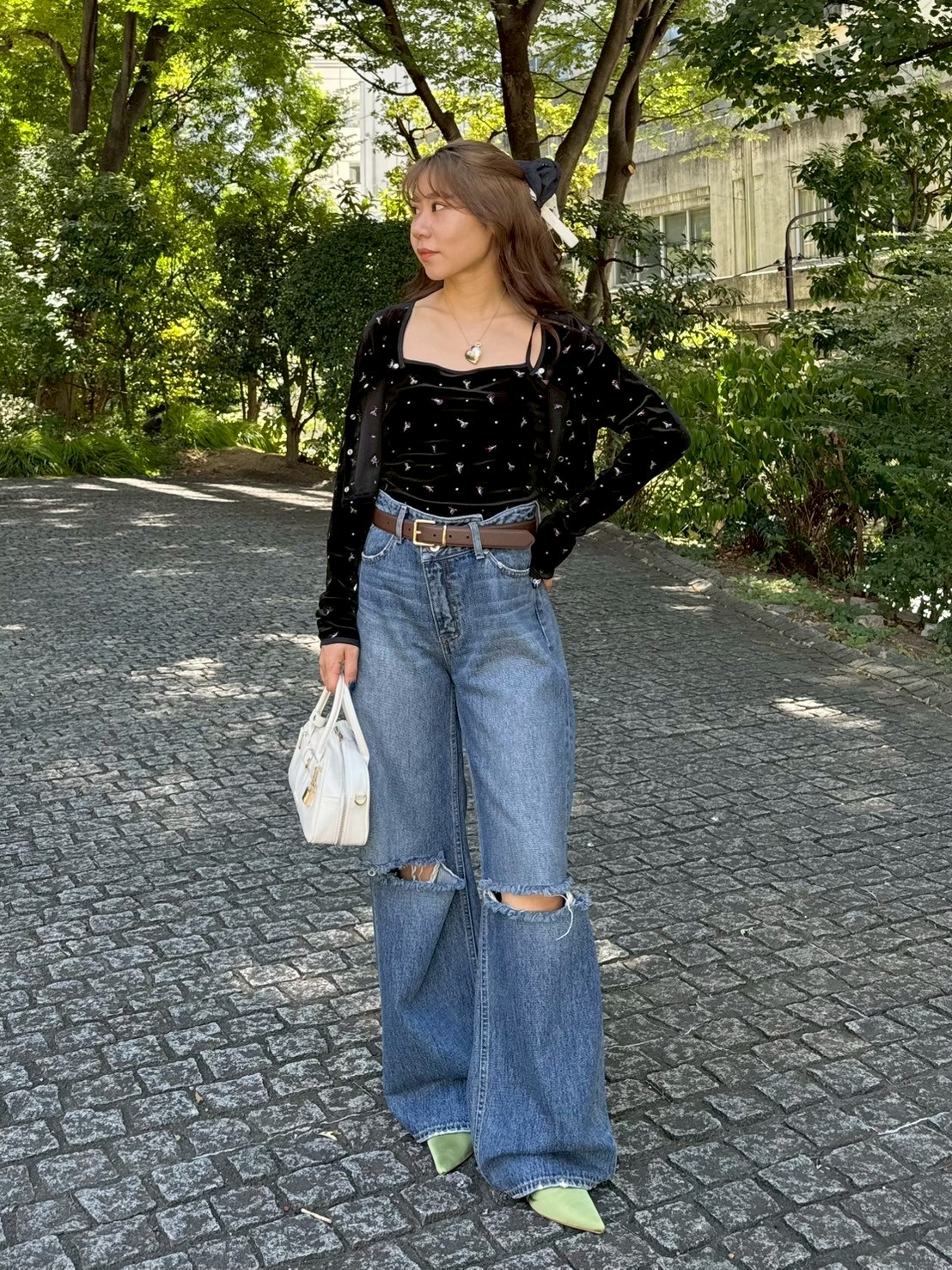 エンブロイダリーベロアキャミアンサンブル(Tシャツ・カットソー