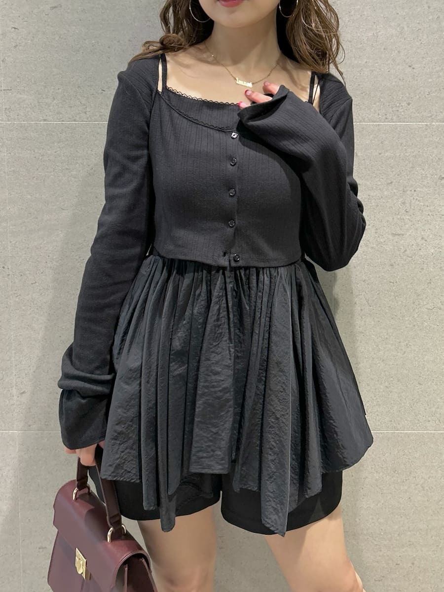 【週末値下げ】Lily brown／セットトップス 黒 LILY BROWN Lingerie】2WAYクロップドトップスカップインキャミ