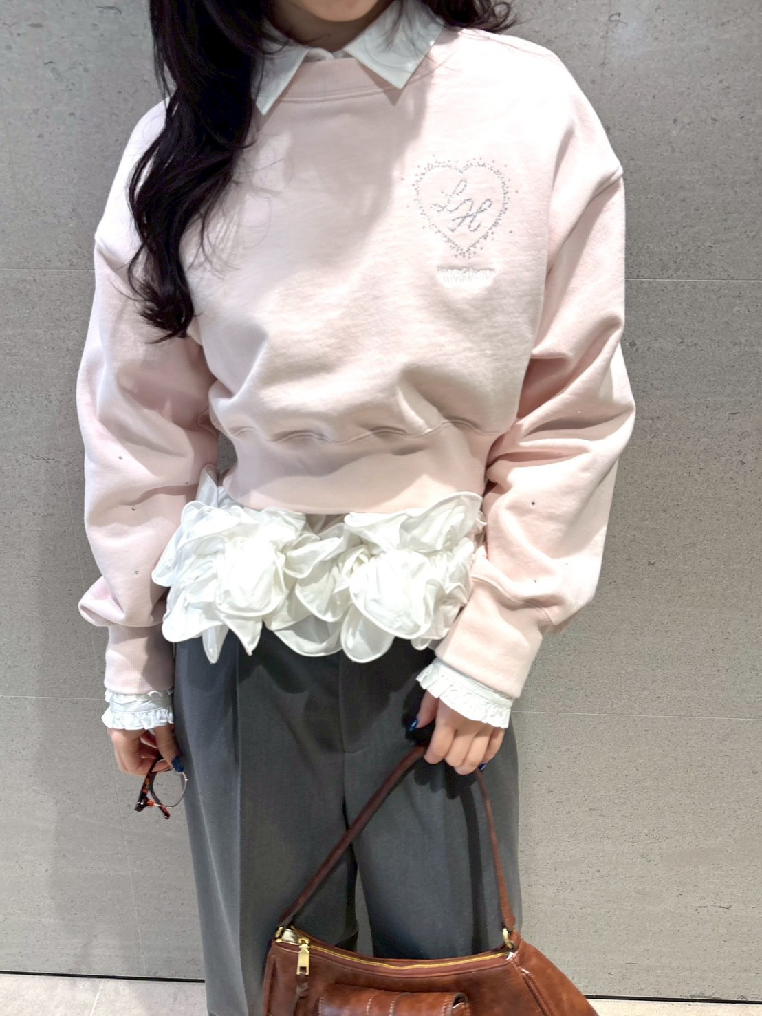 LILY BROWN×Hearts2Hearts】コラボレーションビジューロゴスウェット