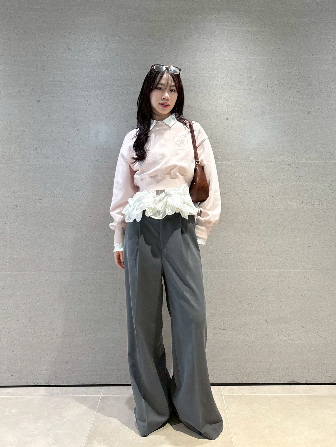 LILY BROWN×Hearts2Hearts】コラボレーションビジューロゴスウェット