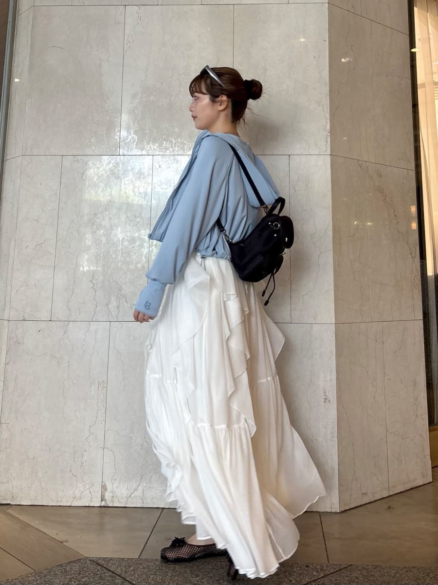 フォロワーさん優遇値引き済み WAIST LOOPガウン柄ホワイト 特別提供価格 最強の日傘「UVO」2024年の新作を含む全109アイテムを先行販売 | 株式