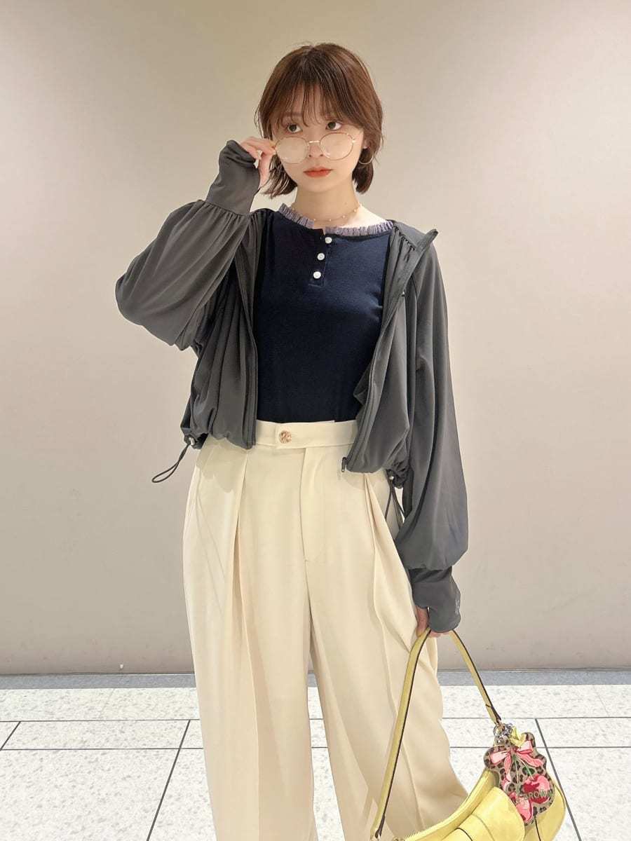 フォロワーさん優遇値引き済み WAIST LOOPガウン柄ホワイト 特別提供価格 最強の日傘「UVO」2024年の新作を含む全109アイテムを先行販売 | 株式