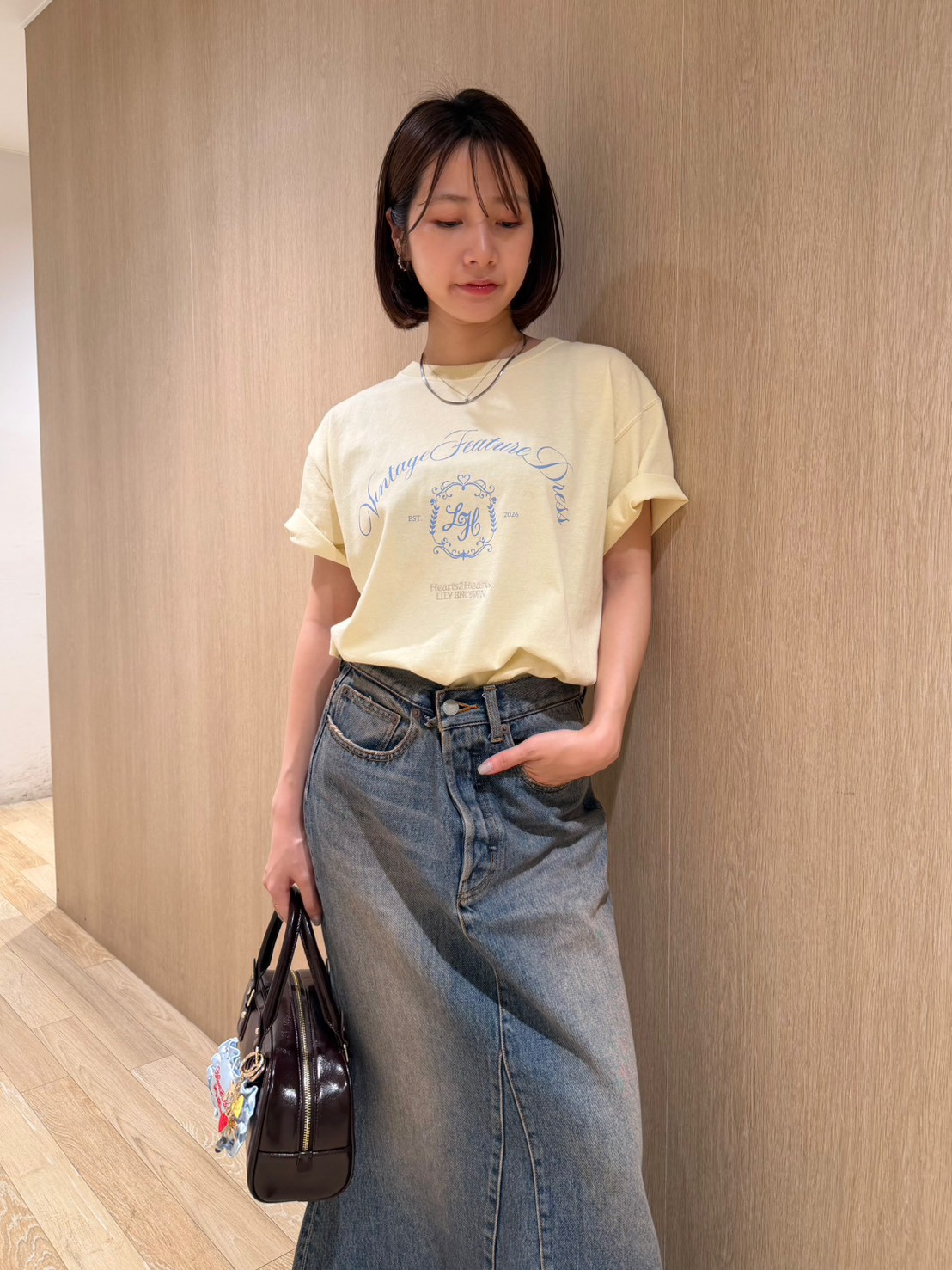LILY BROWN×Hearts2Hearts】エンブレムロゴTシャツ(Tシャツ
