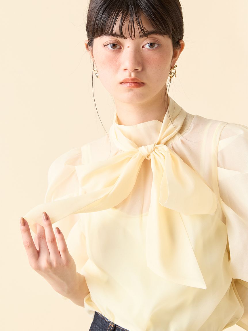 LILY BROWN ブラウス　美品 LILY BROWN ブラウス シャツ フリルレースアップブラウス