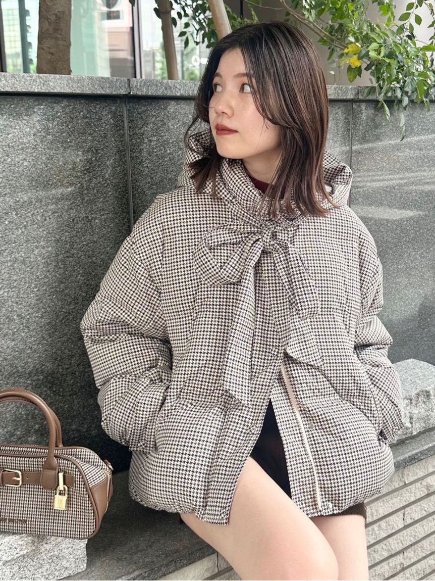 【LILY BROWN】recycleリボンダウンジャケット フラワー LILY BROWN（リリーブラウン）の「Recycleリボンダウン