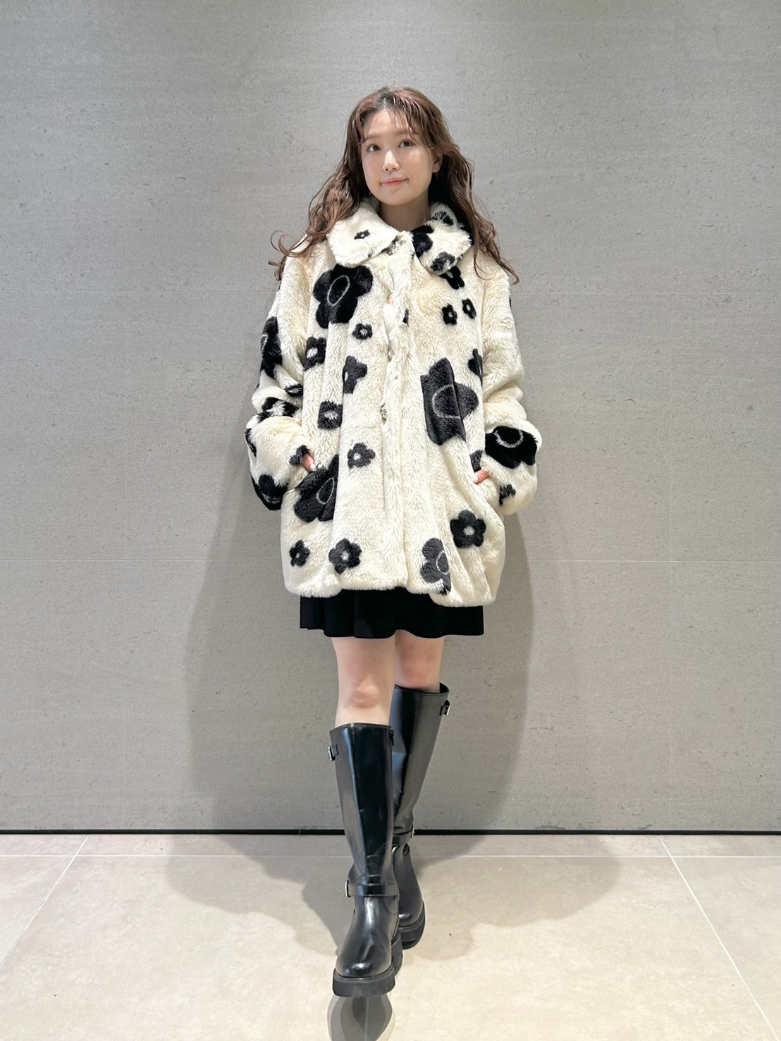 LILY BROWN×MARY QUANT】デイジービジュー釦ファーコート