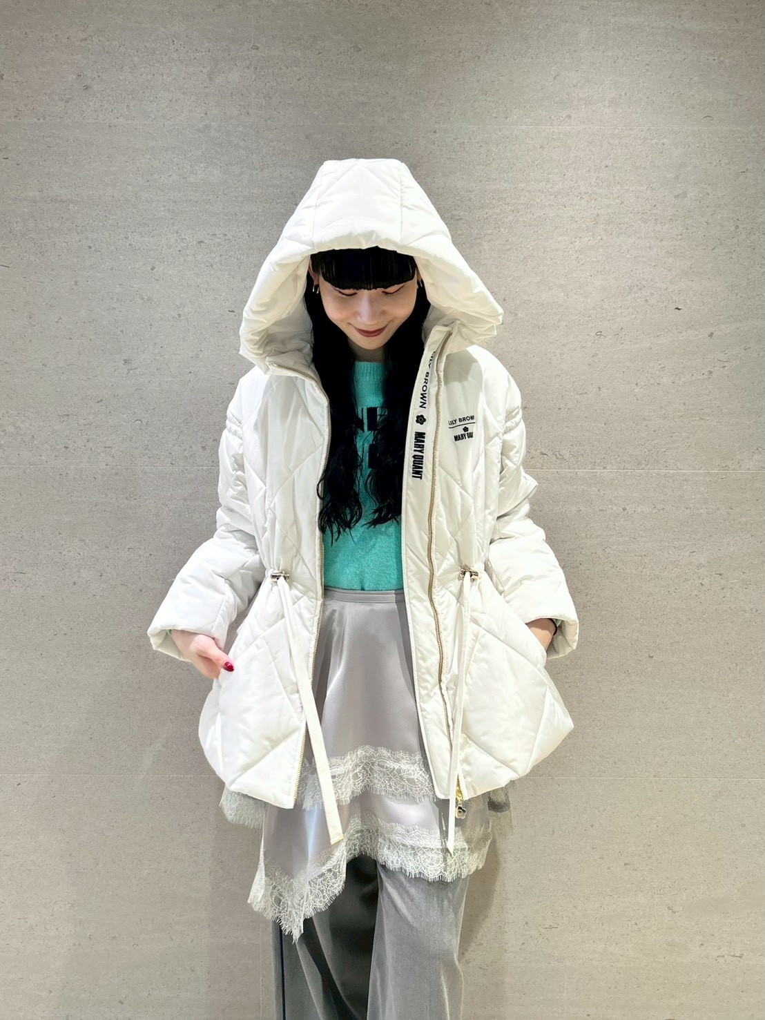 新品未使用スーパービューティーアイボリー キルティングダウンベスト フリル付き 楽天市場】ダウン ベスト フリルの通販