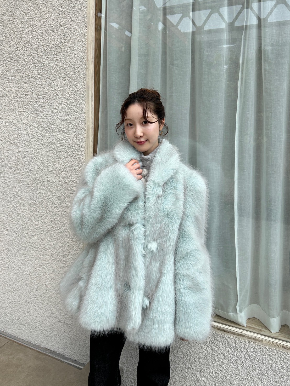 ボリュームペプラムファーコート(チェスターコート)｜OUTER｜LILY