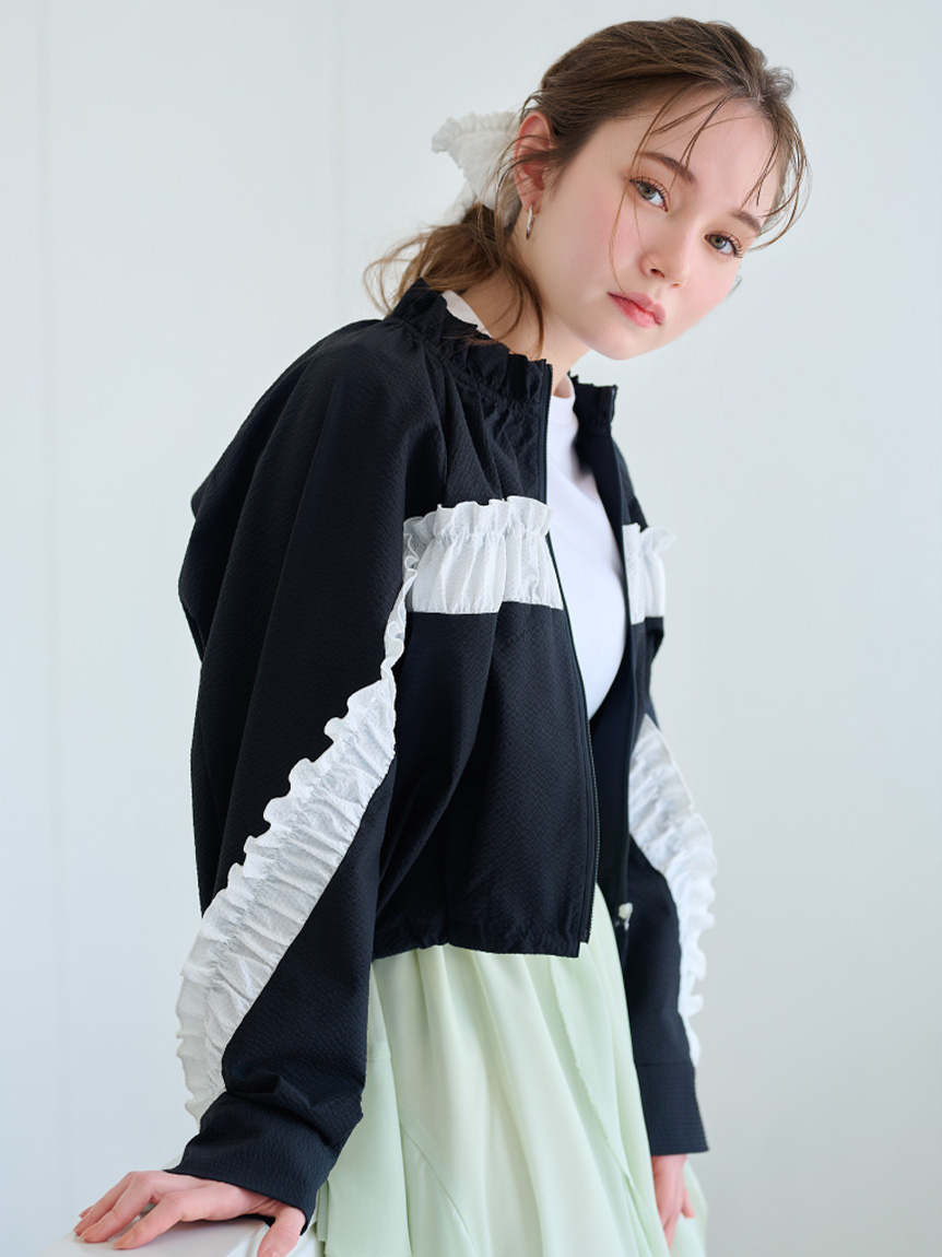 【新品/期間限定値下】リリー ブラウン　UVサッカーエンボスフリルブルゾンタグ付 LILY BROWN｜【オフィシャル・MASHアプリ限定カラー】UVサッカー