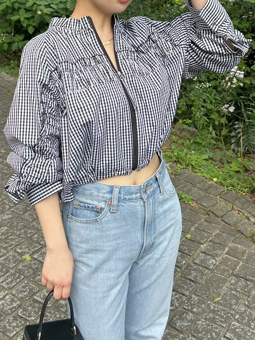 【梨さん専用】LILYBROWN ブルゾン オフィシャル・MASHアプリ限定カラー】UVサッカーエンボスフリル
