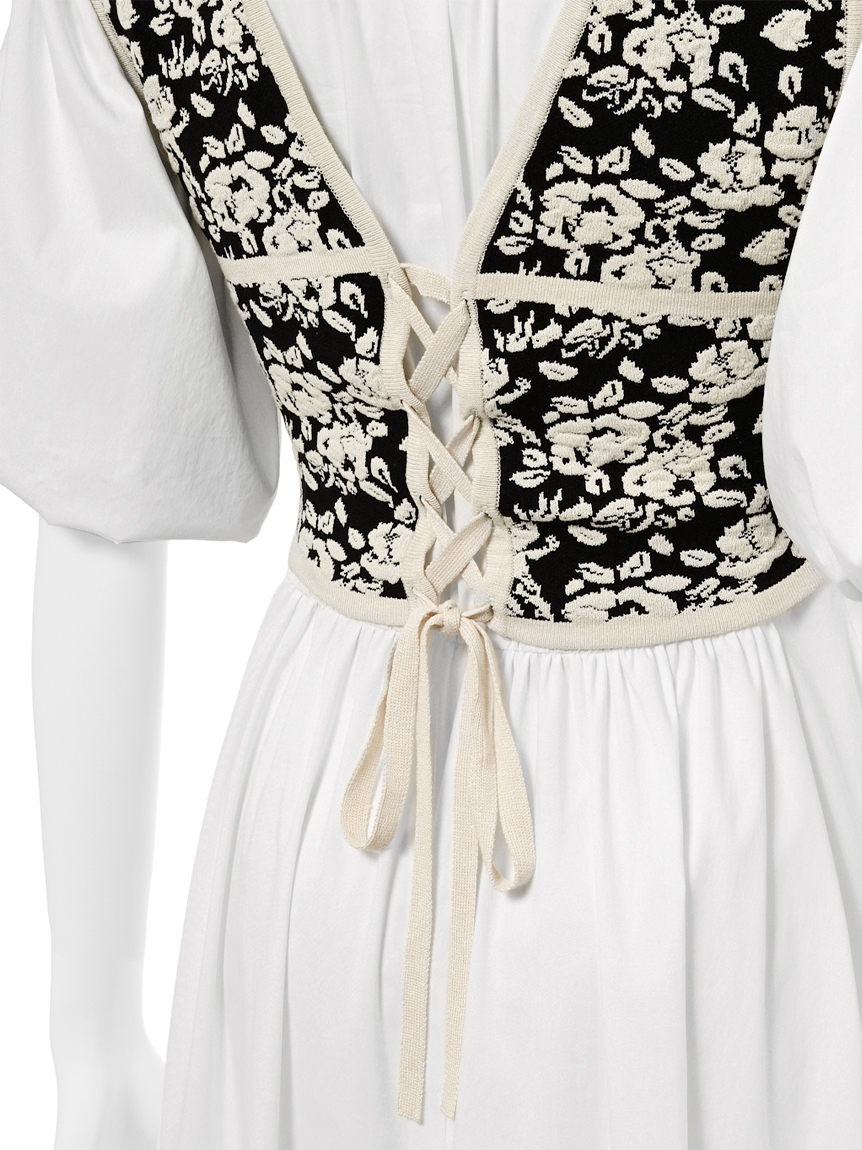 セール価格 公式 ルミネエスト新宿限定 Lily Brown ジャガードニットベスト付きワンピース 期間限定送料無料