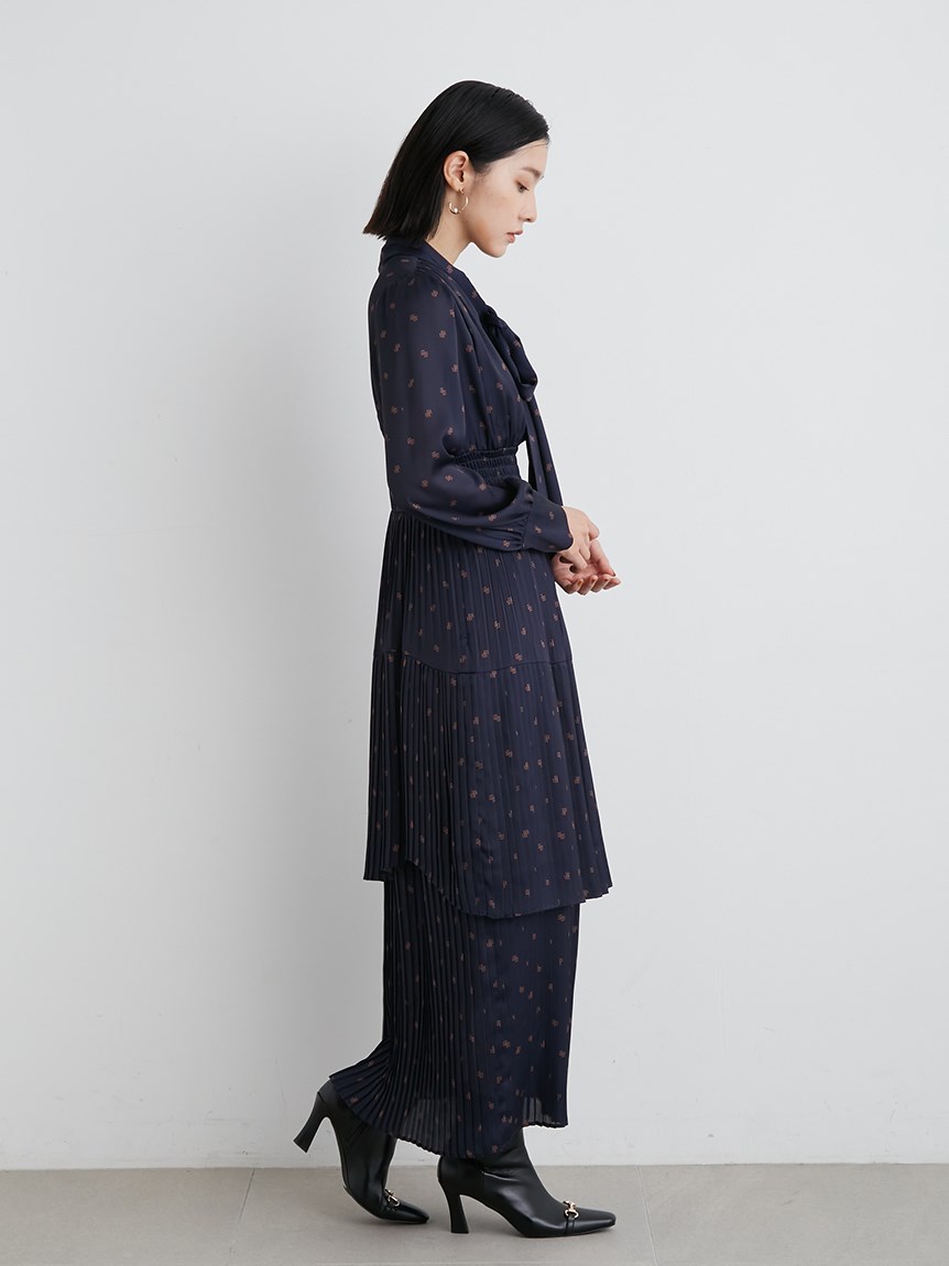 12月スーパーSALE LILY BROWN リリーブラウン 2WAYボウタイプリーツ