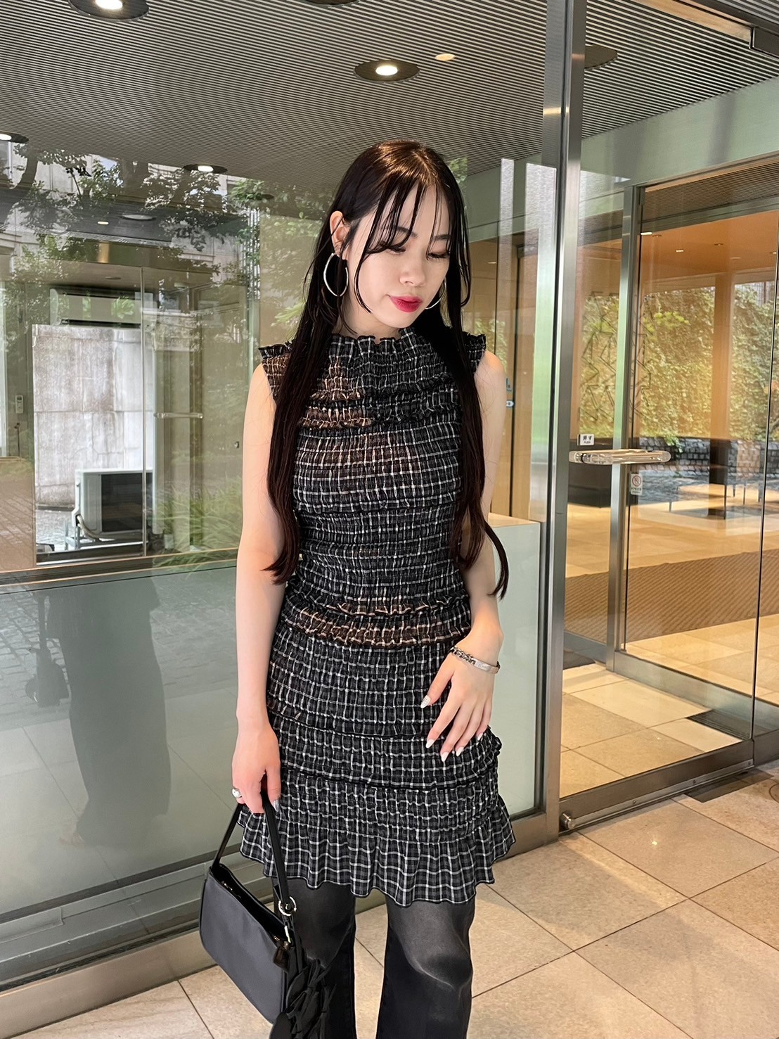 シャーリングフリルミニワンピース LILY BROWN LILY BROWN シャーリングフリルミニワンピース