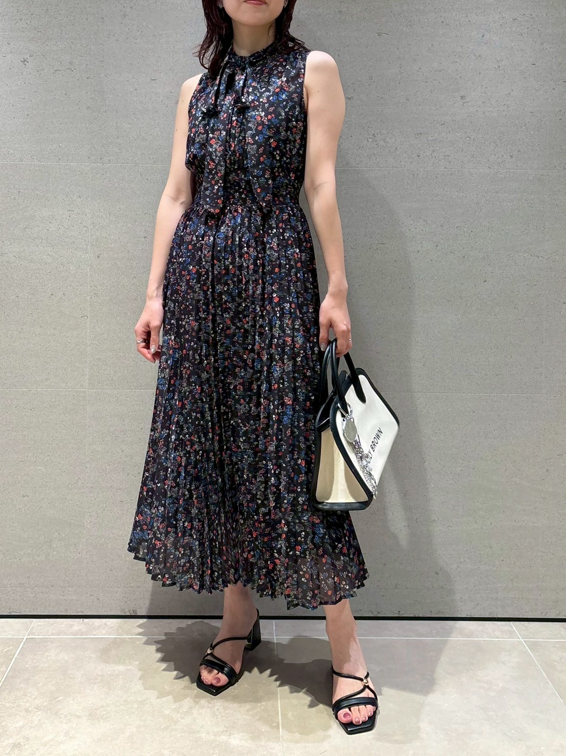 買い誠実 ボウタイプリントワンピース(マキシ・ロングワンピース ワンピース