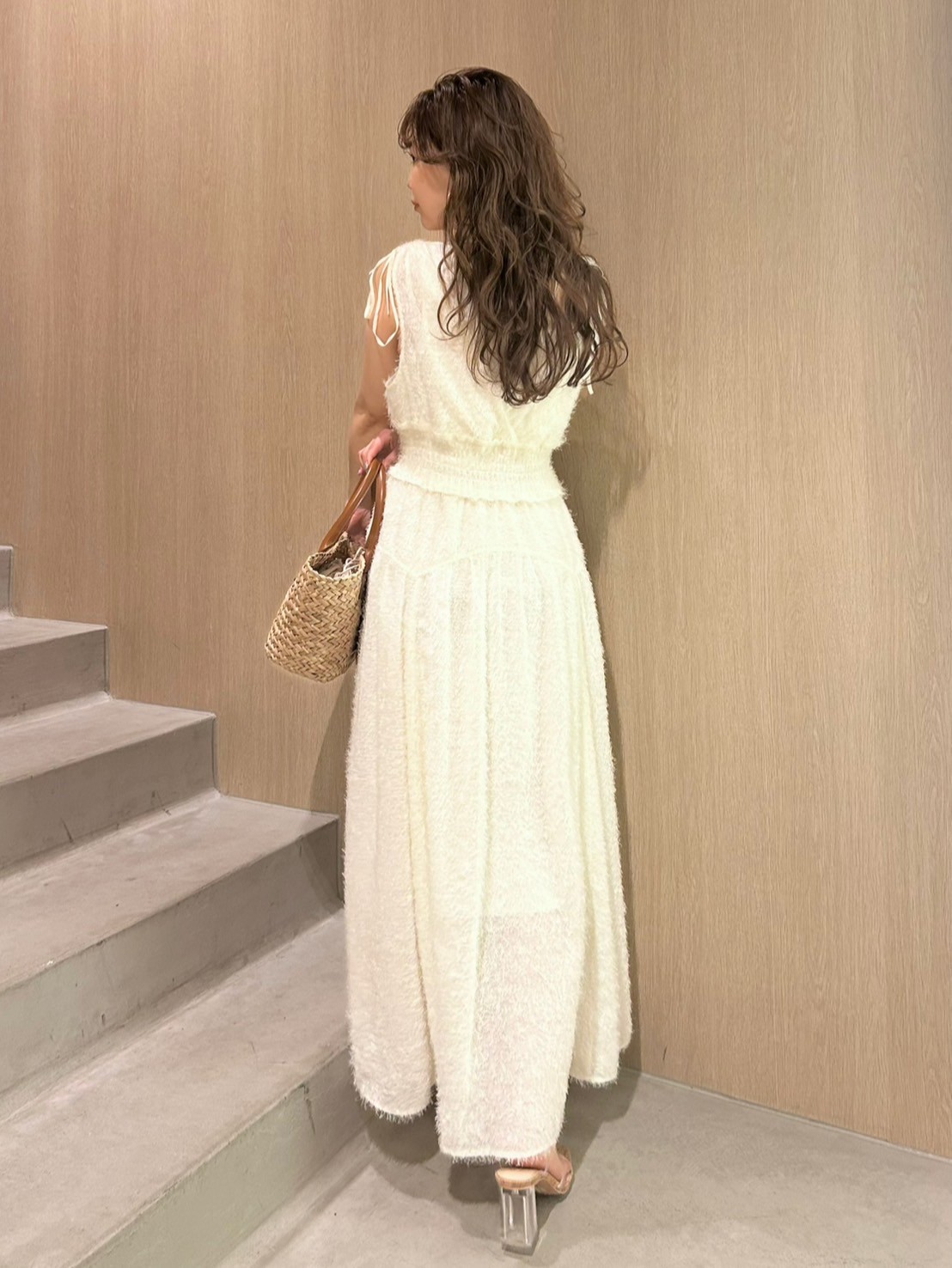 フリンジジャガードシャーリングワンピース