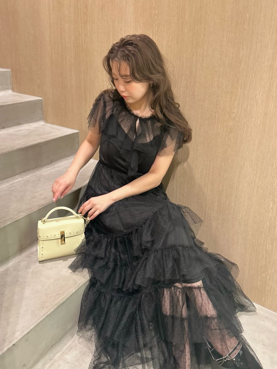 Lily Brown チュールレイヤーシャーリングドレス Lily Brown チュールレイヤーシャーリングドレス