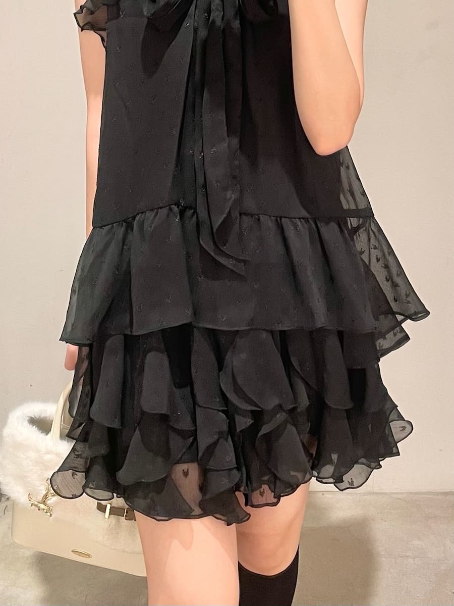 美品 リリーブラウン セットアップ フリーサイズ 黒 オフショルダー ドレス 美品 リリーブラウン セットアップ フリーサイズ 黒 オフ