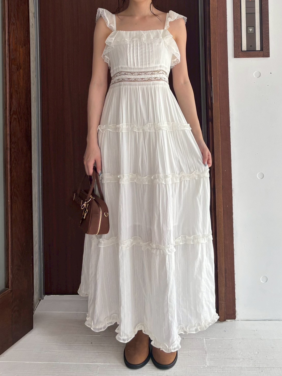 ティアードフリルキャミワンピース　リリーブラウン ティアードフリルキャミワンピース(マキシ・ロングワンピース