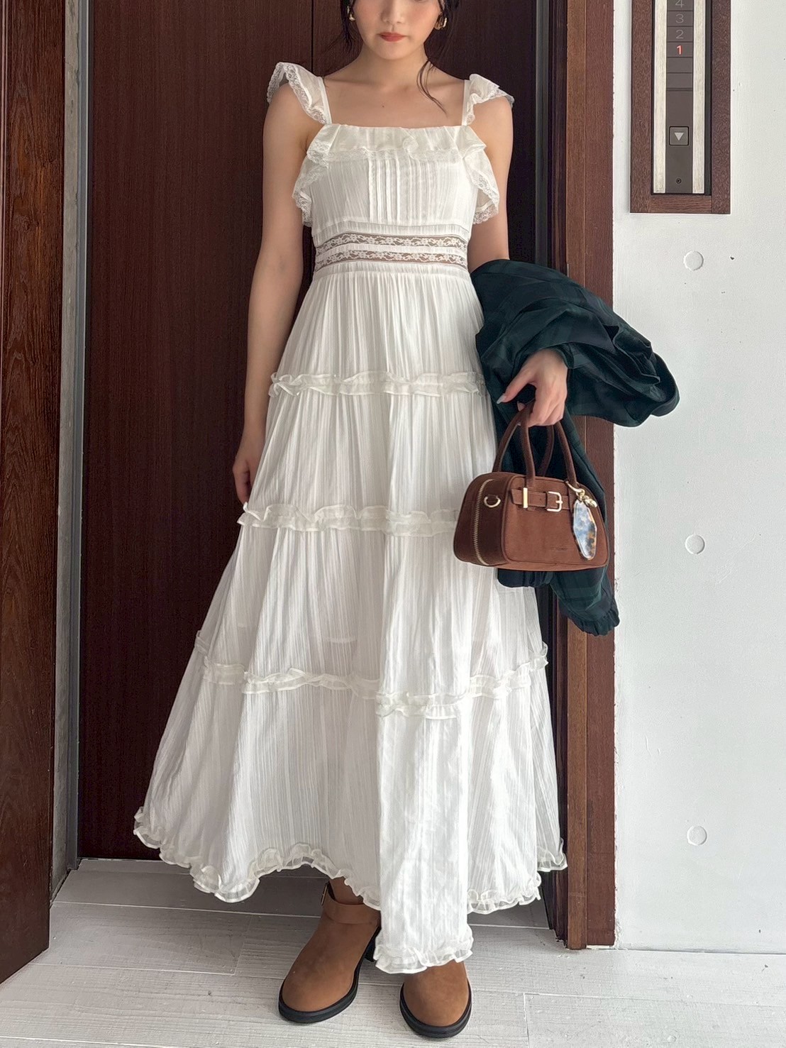 ティアードフリルキャミワンピース　リリーブラウン ティアードフリルキャミワンピース（マキシ丈/ロングワンピース