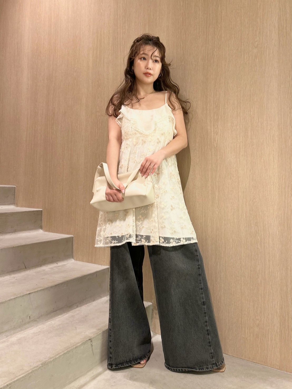 L.B CANDY STOCK]フラワービジューレースミニワンピース(ミニ