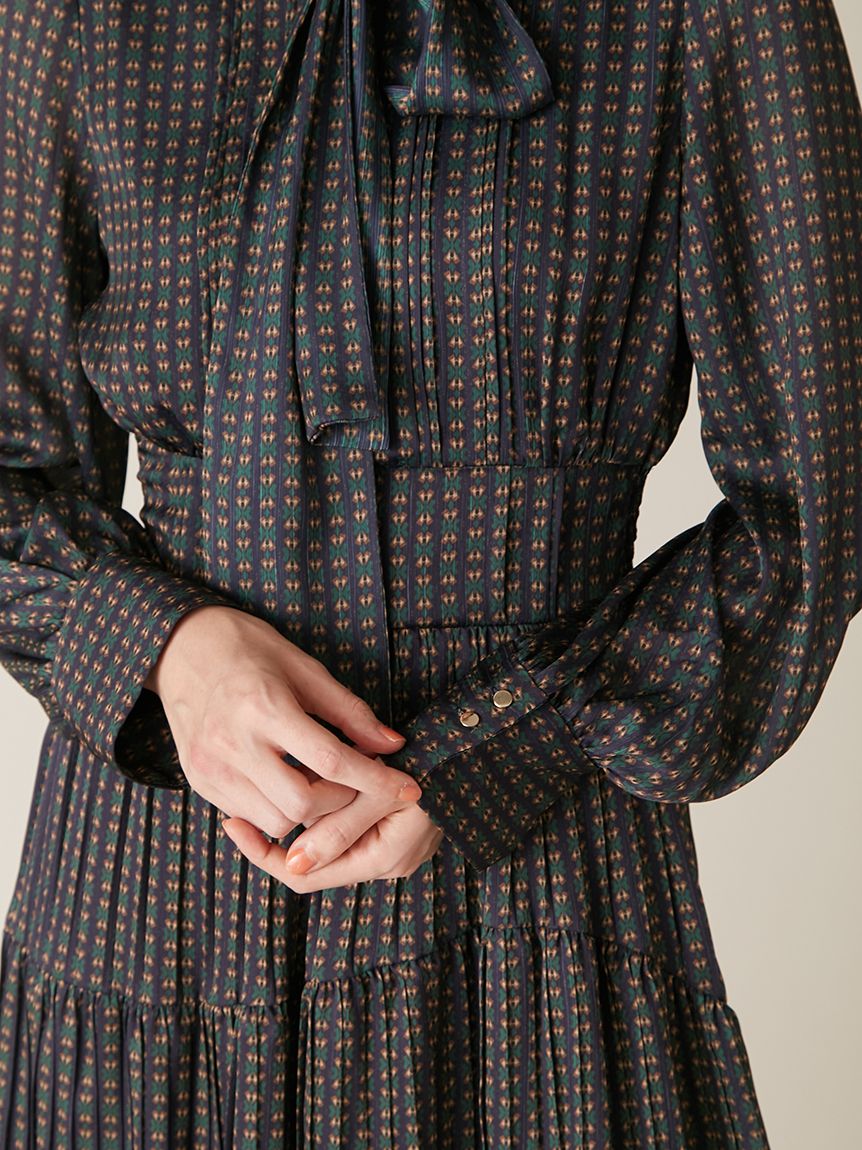 2wayボウタイプリーツワンピース(マキシ・ロングワンピース