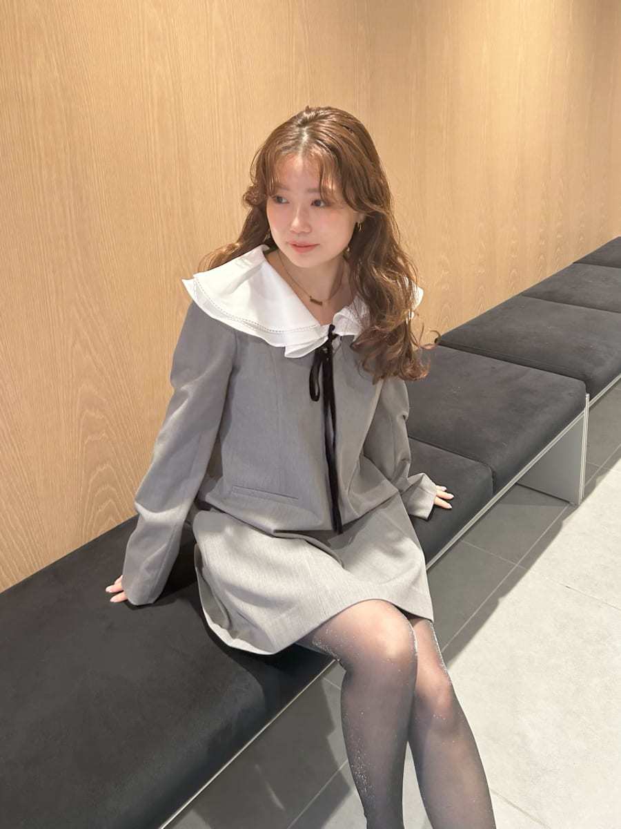 ラッフルカラー付きミニワンピース(Hearts2Hearts着用)(ミニワンピース