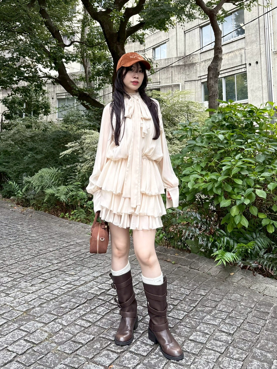 ドレープフリルセットアップ(セットアップアイテム)｜LILY BROWN