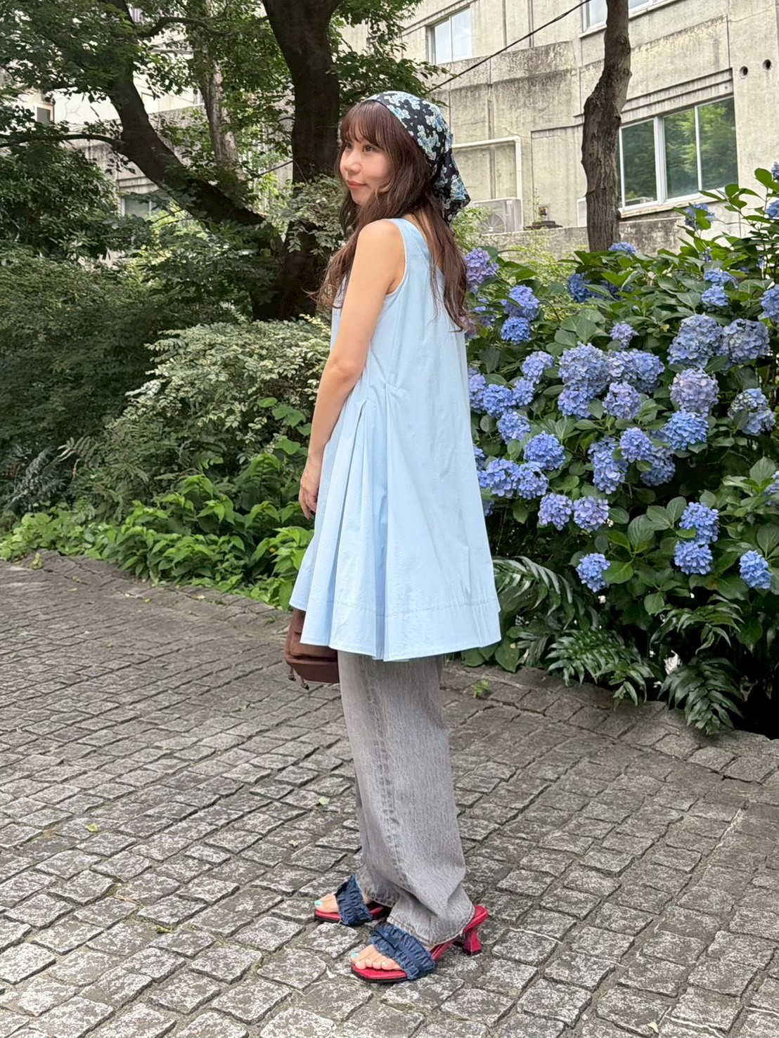 miumiu現行モデル✨ライトブルー ノースリーブミニワンピース　襟スパンコール フレアシャツミニワンピース(ミニワンピース)｜ワンピース｜LILY BROWN