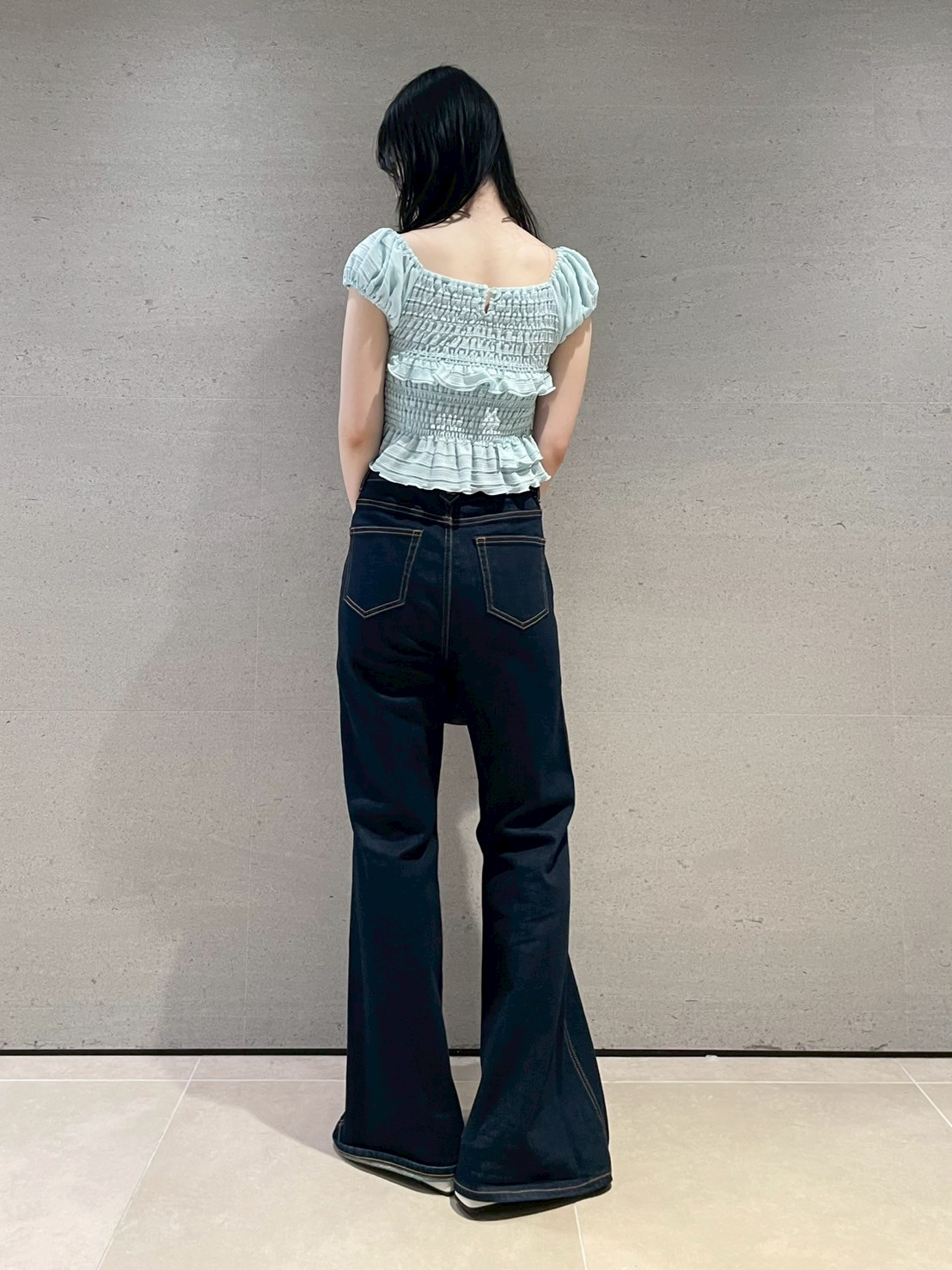ストレッチフレアデニムパンツ（デニムパンツ）｜LILY BROWN