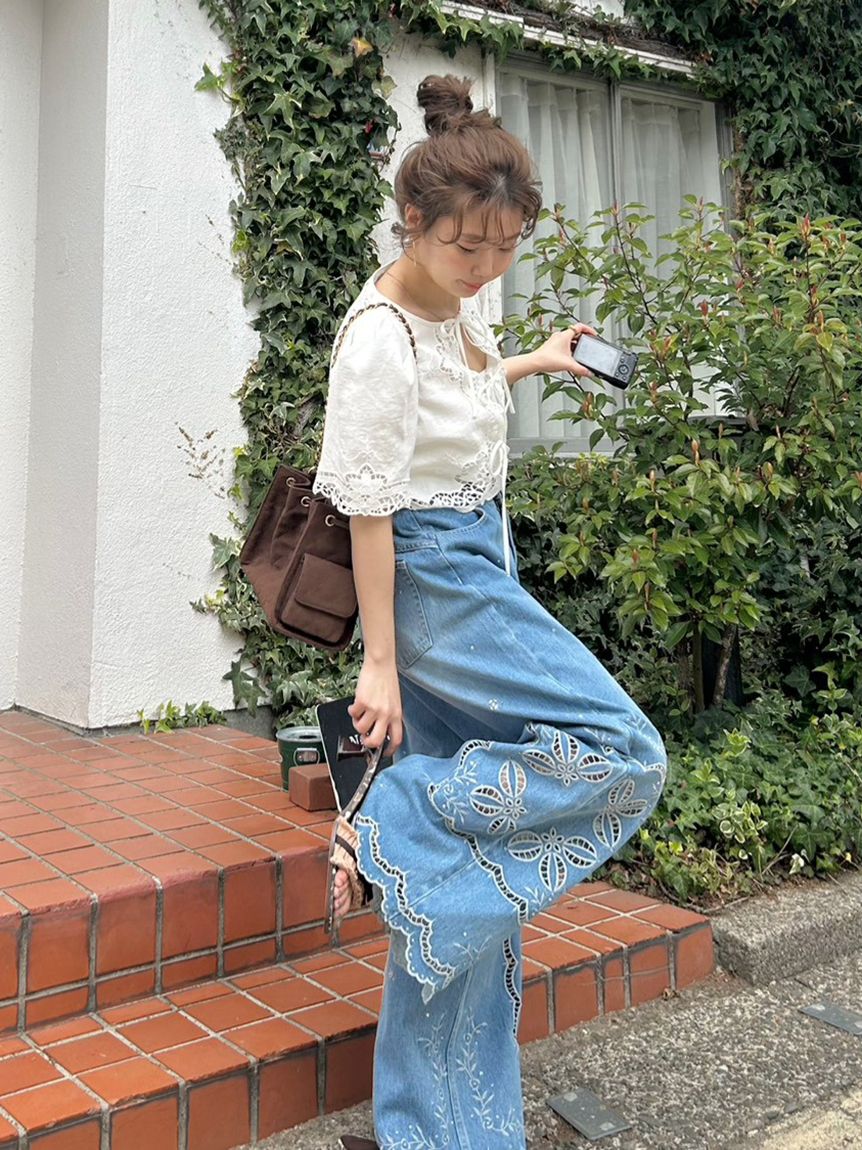 L.B CANDY STOCK]カットワークビジューデニムパンツ(デニムパンツ