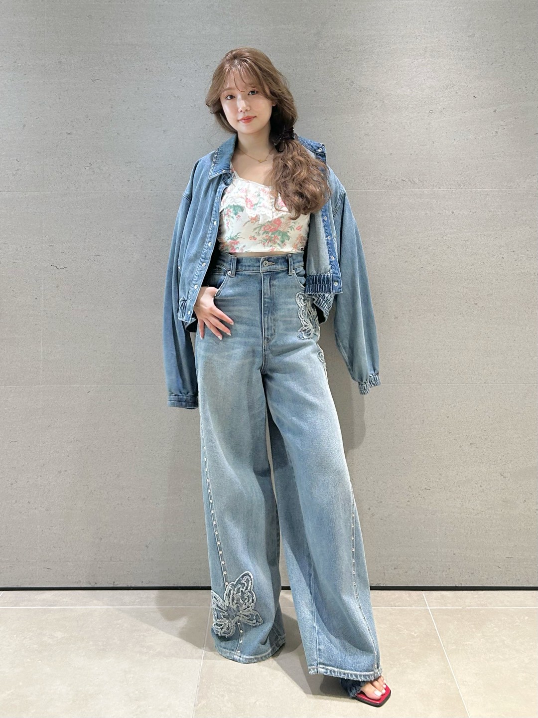 LILY BROWN×ANNA SUI】バタフライワイドデニムパンツ(デニムパンツ