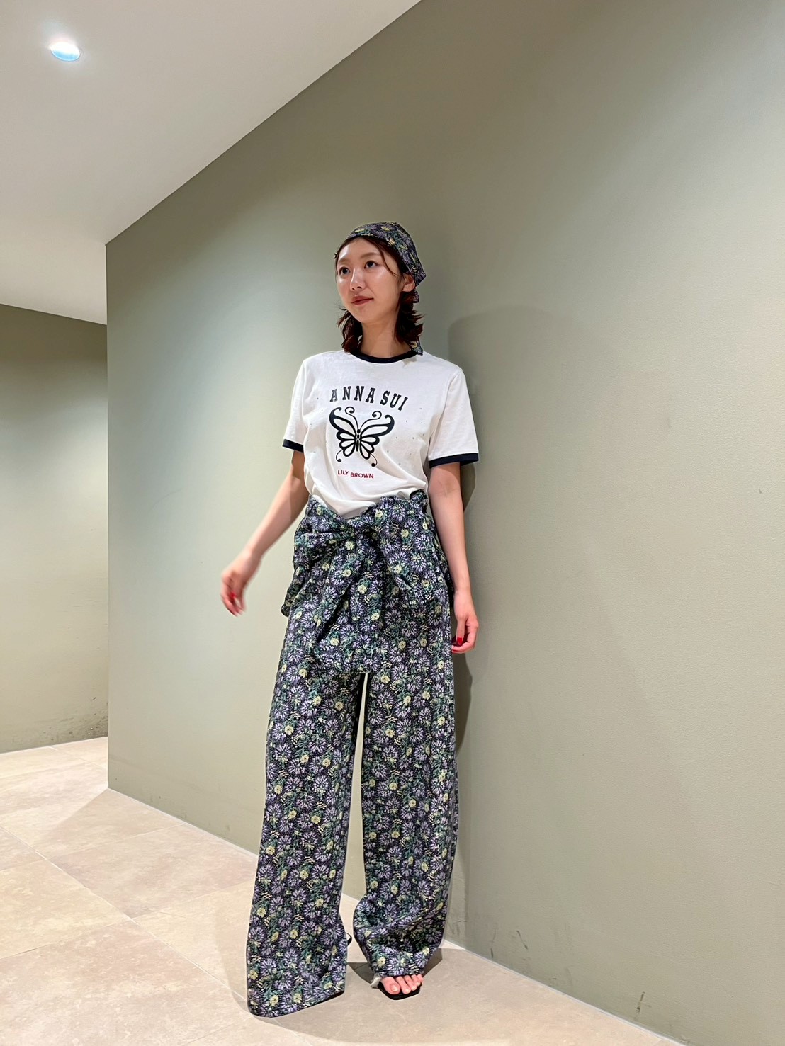 LILY BROWN×ANNA SUI】バタフライワイドデニムパンツ(デニムパンツ