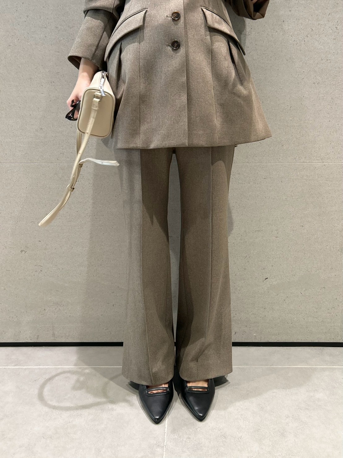 センターラインフレアパンツ(ロングパンツ)｜パンツ｜LILY BROWN