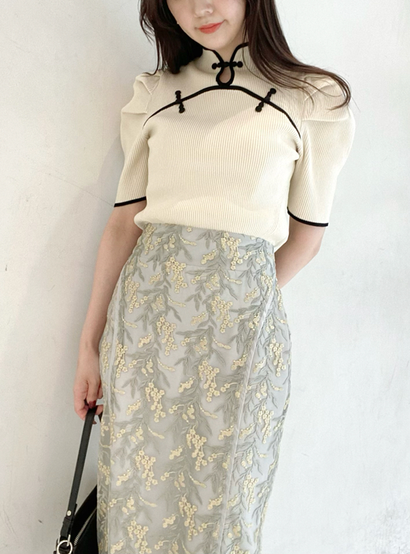 エンブロイダリーラインタイトスカート(タイトスカート)｜スカート  