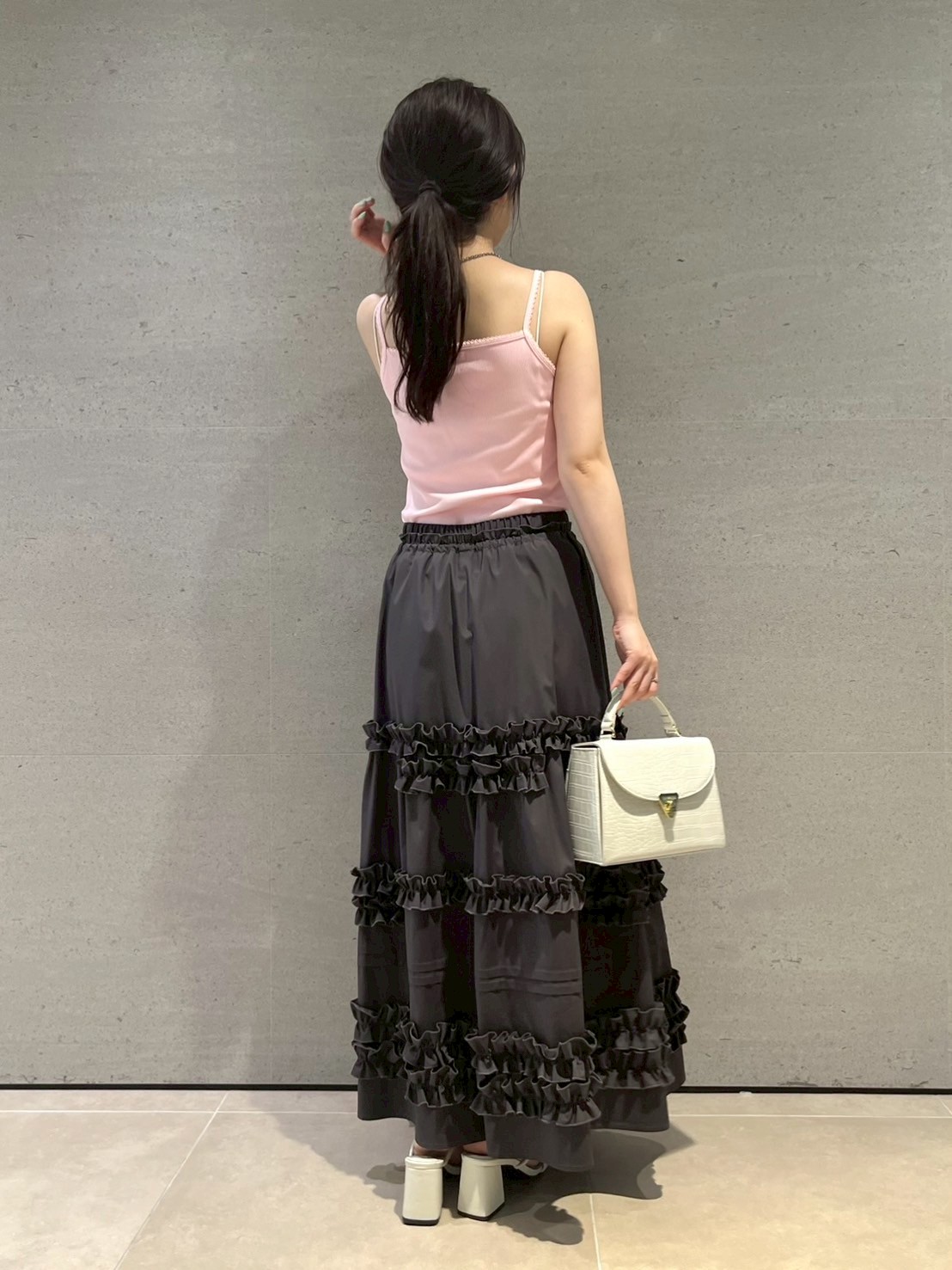完売色♥️新作新品✨ LILY BROWN メニーフリルティアードスカート メニーフリルティアードスカート(ロングスカート)｜スカート