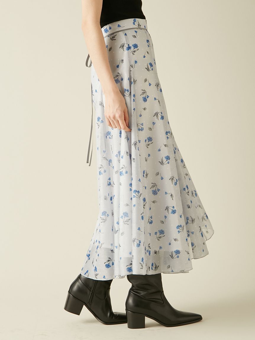 LilyBrown ロングスカート フレアスカート花柄 裏地 Lily Brown - Lily Brown 新品 ぼかし花柄刺繍スカートの通販 by