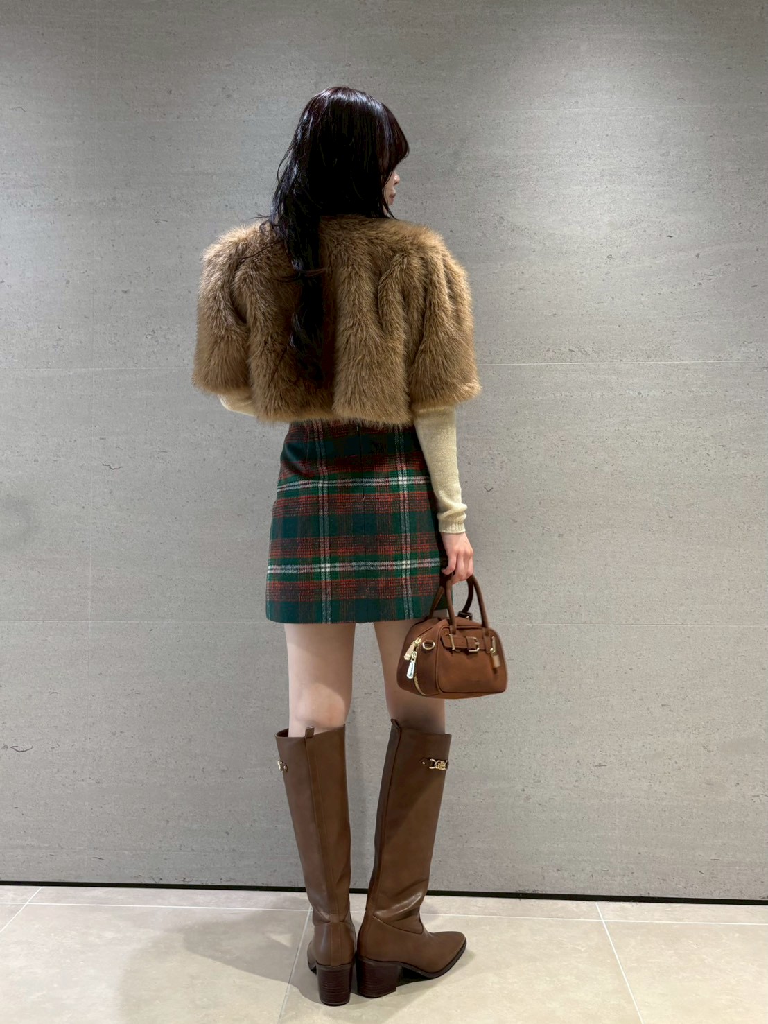 フロントビットデザインミニスカート(Hearts2Hearts着用)(ミニスカート