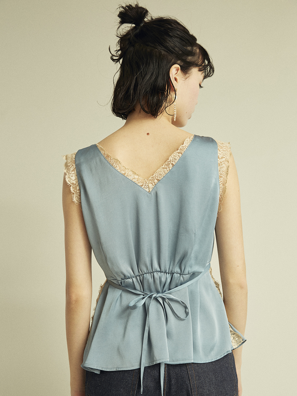 メタルビジューアシメピアス ピアス アクセサリー Lily Brown リリーブラウン の通販サイト 公式