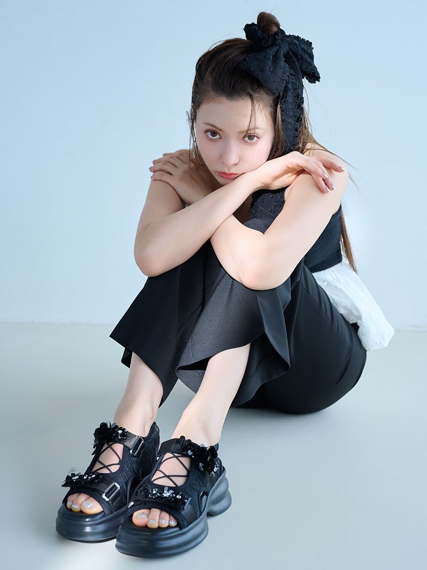 ロングリボンシュシュ(ヘッドアクセサリー)｜アクセサリー｜LILY